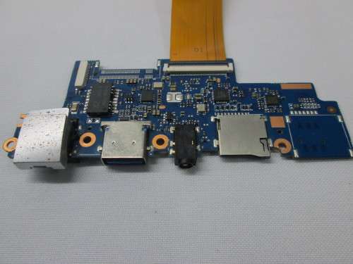 I-Life ZED Air Plus USB, Audio, Lan And Card Reader Board E351308